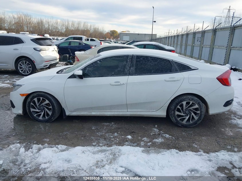 2HGFC2F61JH017087 2018 HONDA CIVIC photo no. 13