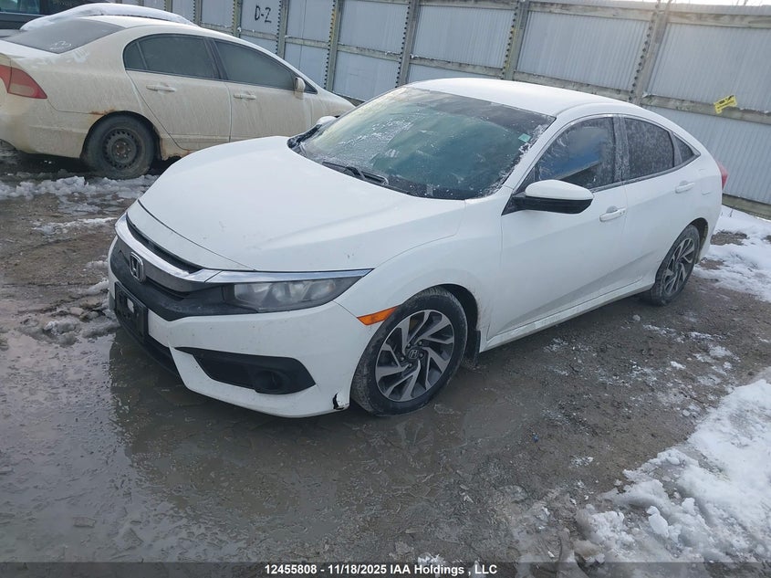 2HGFC2F61JH017087 2018 HONDA CIVIC photo no. 2