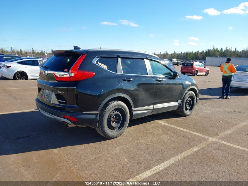 2HKRW2H92JH140060 2018 HONDA CR-V photo no. 4