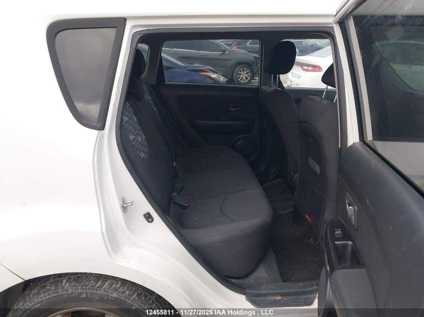KNDJT2A2XB7725185 2011 KIA SOUL photo no. 8