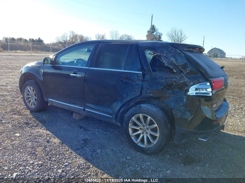 2LMDJ8JK3DBL10001 2013 LINCOLN MKX photo no. 3
