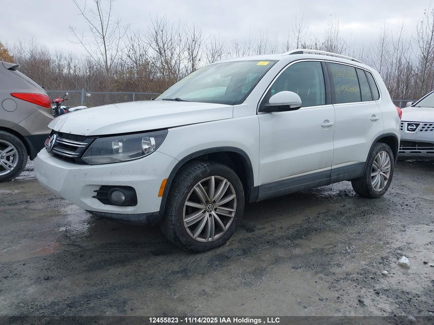 WVGJV7AX6FW570662 2015 VOLKSWAGEN TIGUAN photo no. 2