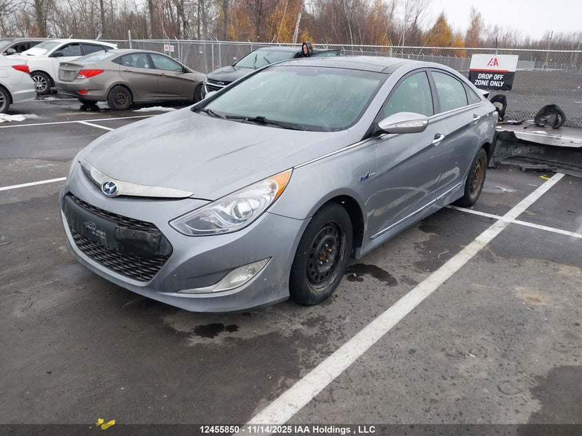 KMHEC4A41EA115516 2014 HYUNDAI SONATA photo no. 2