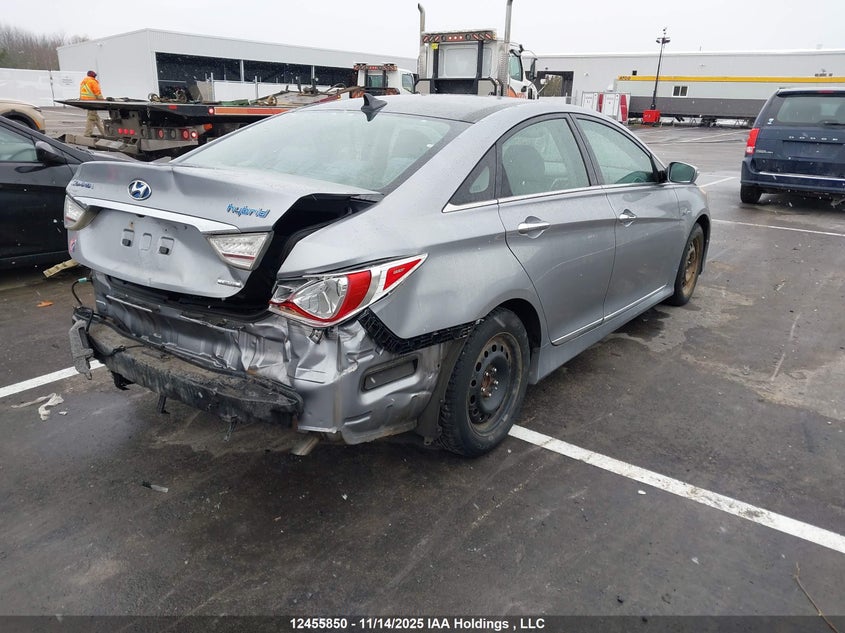 KMHEC4A41EA115516 2014 HYUNDAI SONATA photo no. 4
