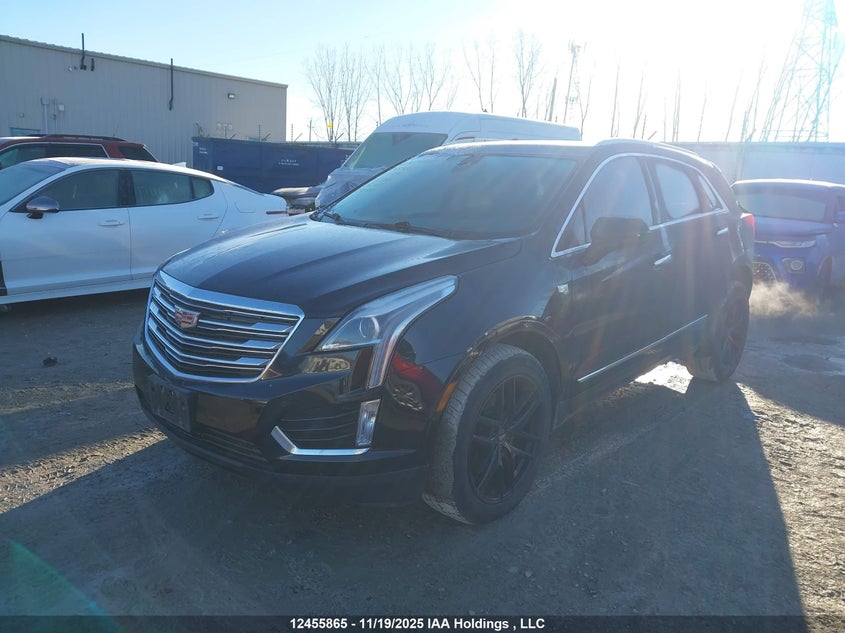 1GYKNDRS4HZ111786 2017 CADILLAC XT5 photo no. 2