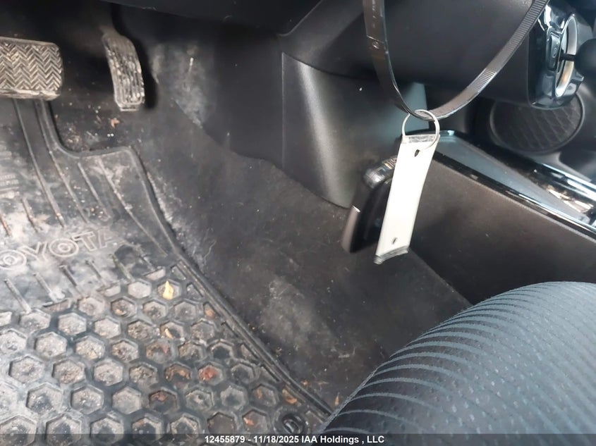 JTDKARFP8L3134286 2020 TOYOTA PRIUS photo no. 11