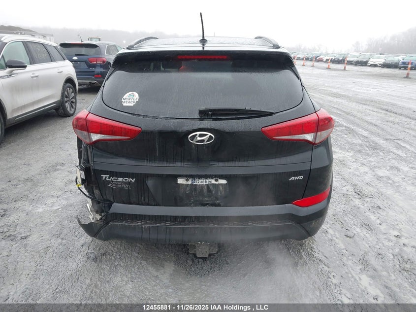 2017 Hyundai Tucson Limited/Sport And Eco/Se VIN: KM8J3CA42HU493520 Lot: 12455881