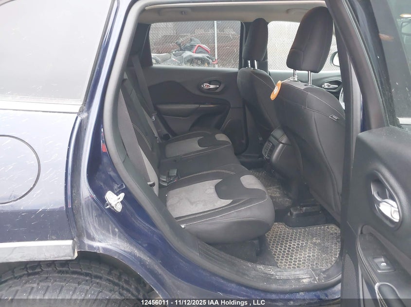 2014 Jeep Cherokee Latitude VIN: 1C4PJMCB4EW203056 Lot: 12456011