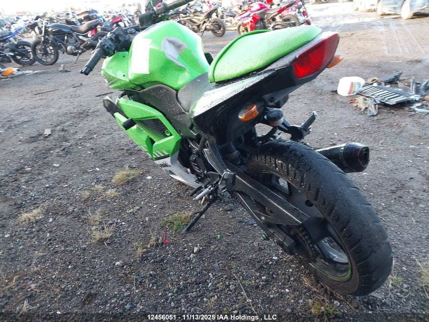 JKAEXMJ16ADA65538 2010 KAWASAKI NINJA photo no. 3