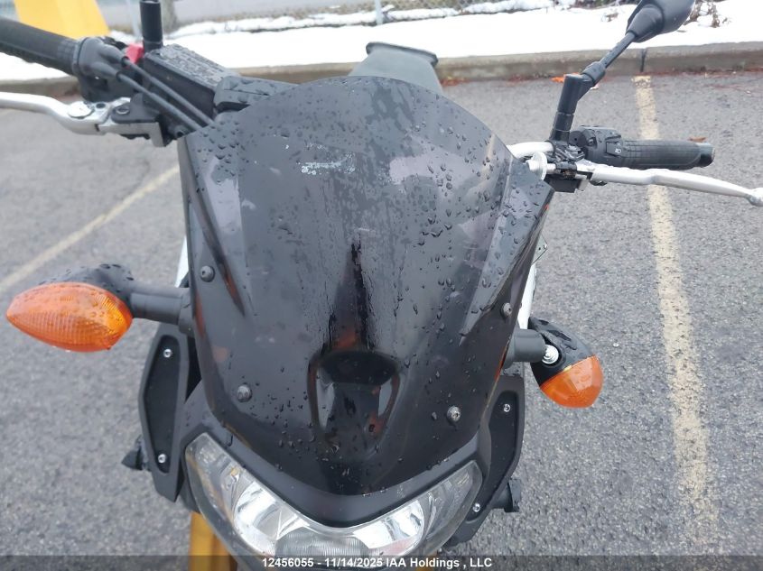 2015 Yamaha Fz09 VIN: JYARN33N3FA001918 Lot: 12456055