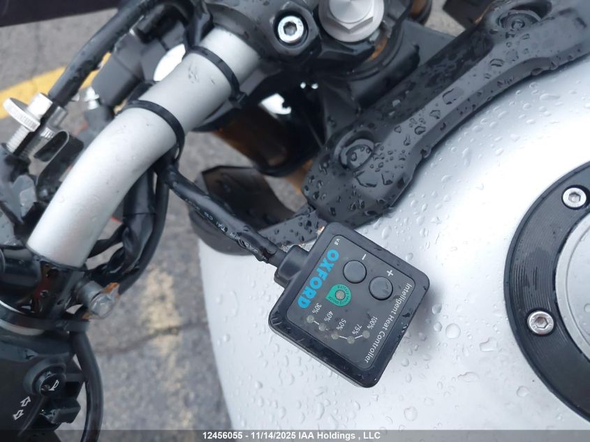 2015 Yamaha Fz09 VIN: JYARN33N3FA001918 Lot: 12456055