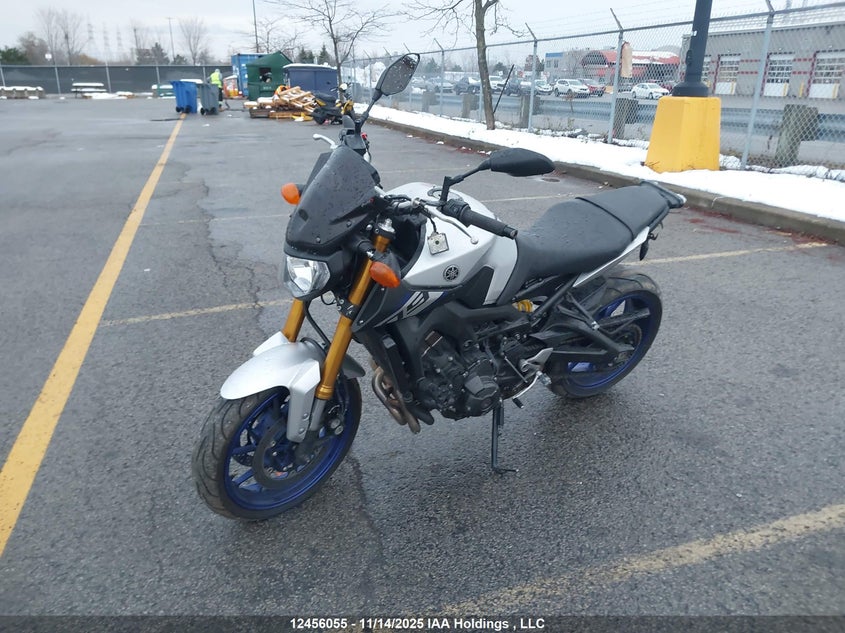 JYARN33N3FA001918 2015 YAMAHA FZ photo no. 2
