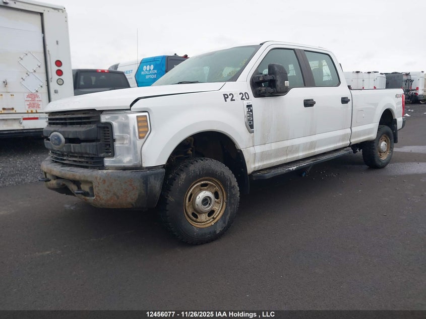 1FT7W2B67KED77621 2019 FORD F250 photo no. 2