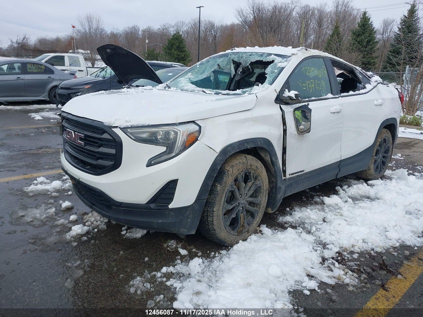 3GKALMEV5KL137629 2019 GMC TERRAIN photo no. 2
