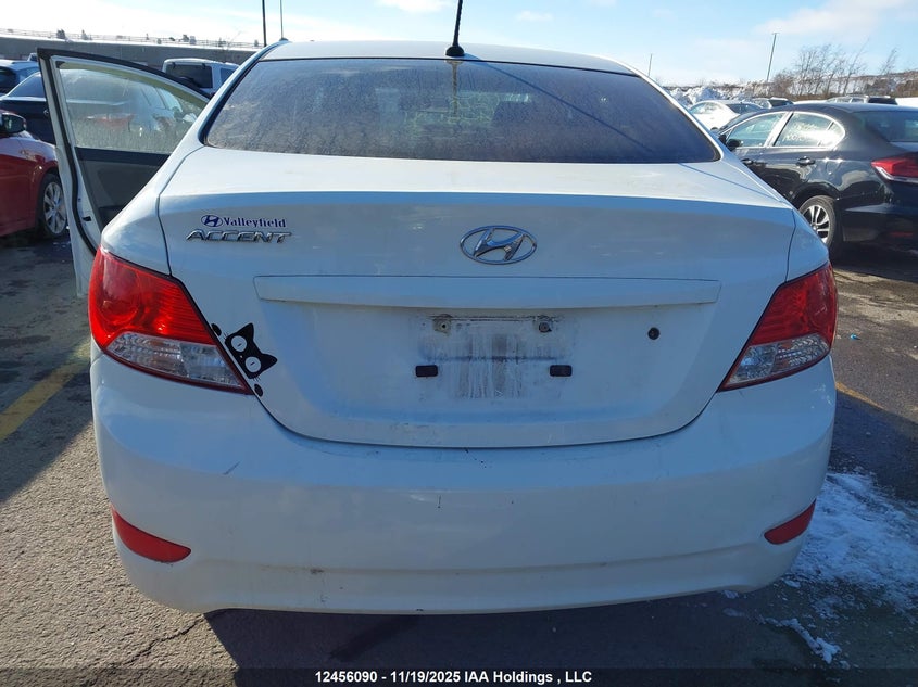 2013 Hyundai Accent VIN: KMHCU4AE8DU470726 Lot: 12456090