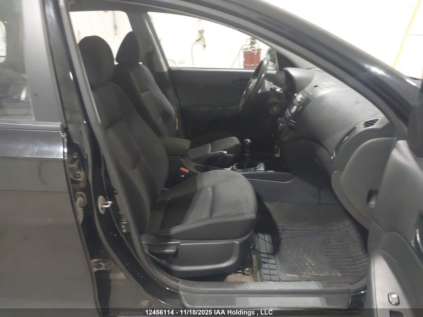 KMHDB8AE7CU157926 2012 HYUNDAI ELANTRA photo no. 5