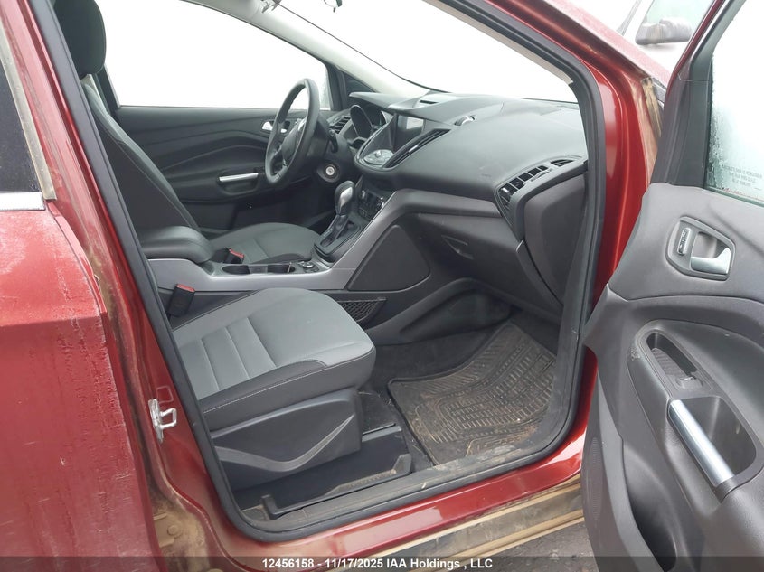 1FMCU9G96GUA55903 2016 FORD ESCAPE photo no. 5