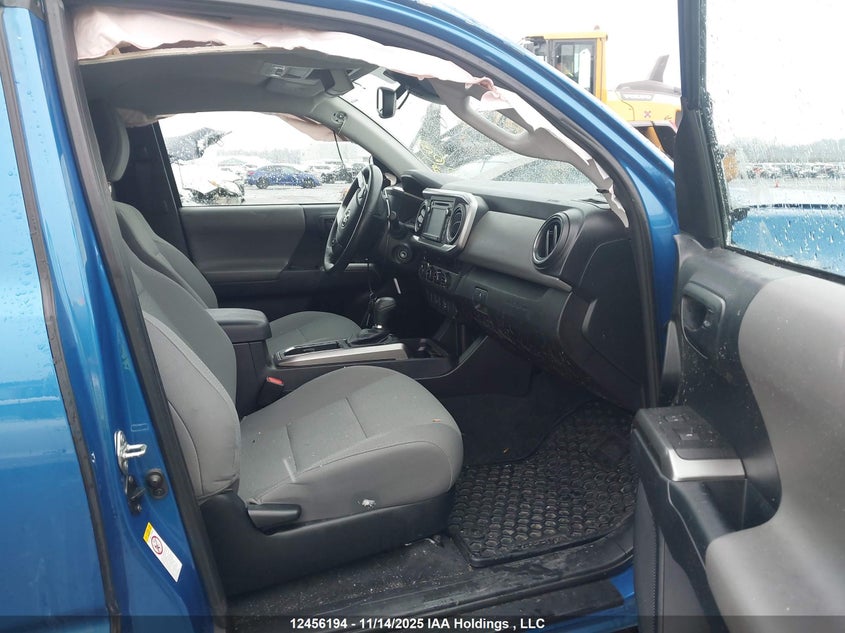 5TFSZ5AN8JX136441 2018 TOYOTA TACOMA photo no. 5