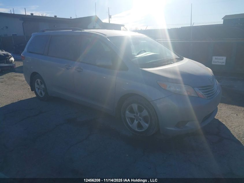 2015 Toyota Sienna Le 8 Passenger VIN: 5TDKK3DCXFS671836 Lot: 12456208