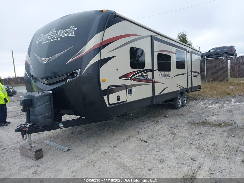 4YDT31221FB450811 2015   photo no. 2