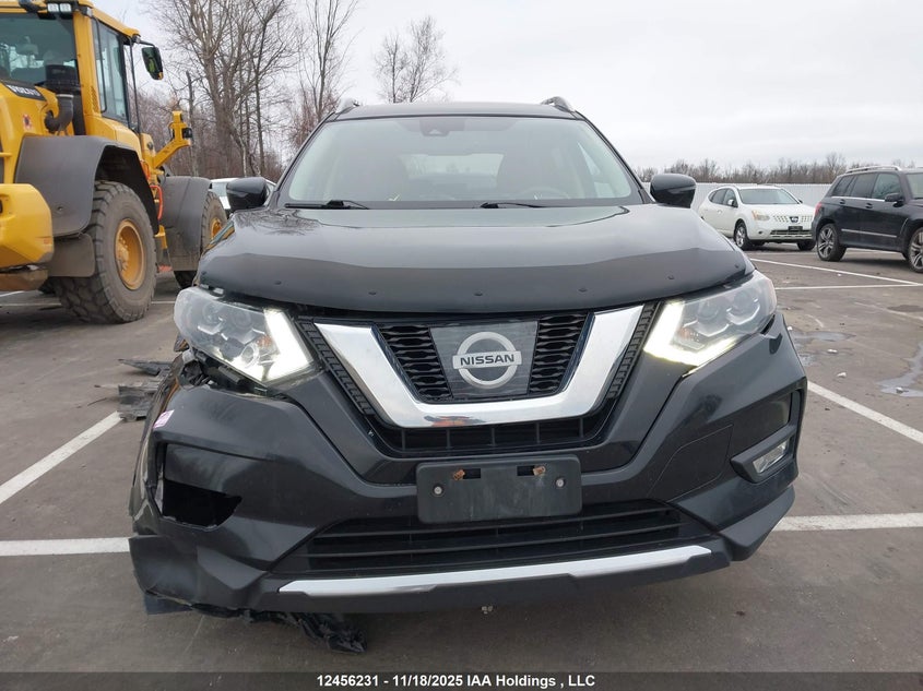 5N1AT2MV2HC840039 2017 NISSAN ROGUE photo no. 13
