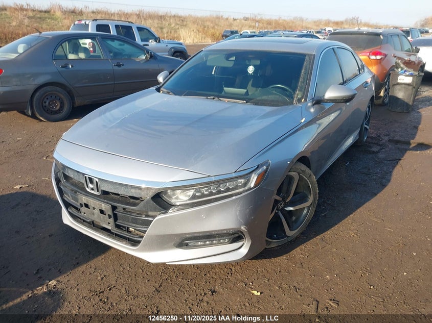 1HGCV1F35JA809092 2018 HONDA ACCORD photo no. 2