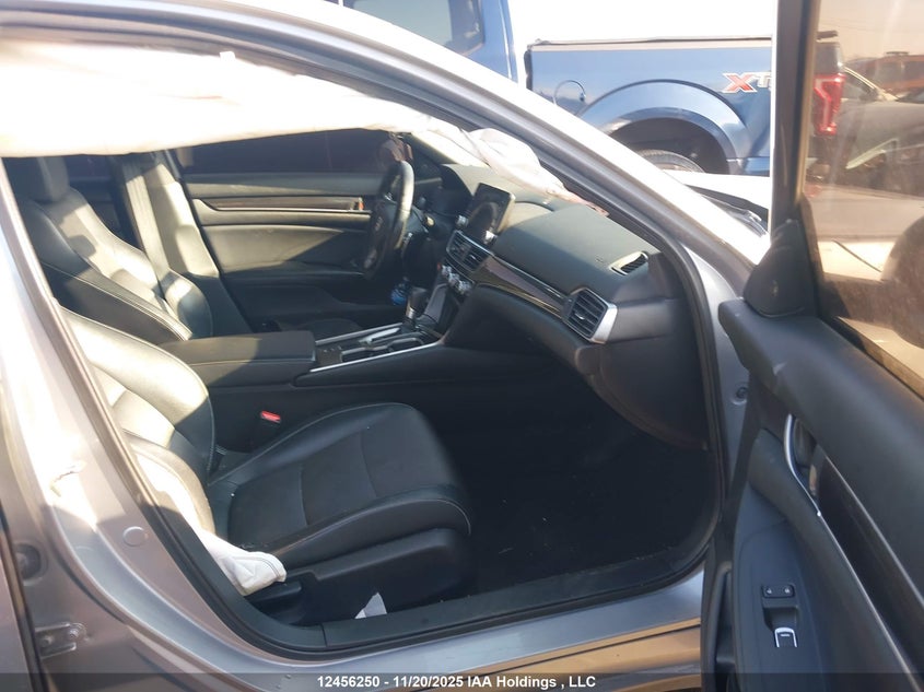 1HGCV1F35JA809092 2018 HONDA ACCORD photo no. 5