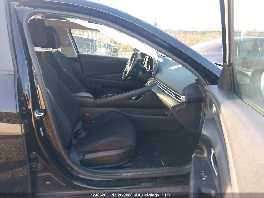 KMHLM4AG6NU317328 2022 HYUNDAI ELANTRA photo no. 5