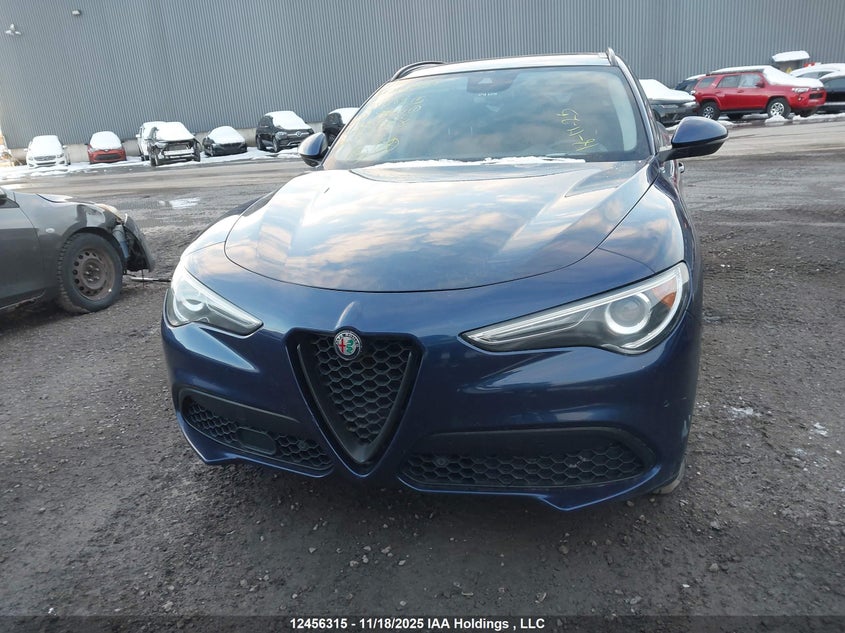 ZASFAKPN5J7B94268 2018 ALFA ROMEO STELVIO photo no. 12
