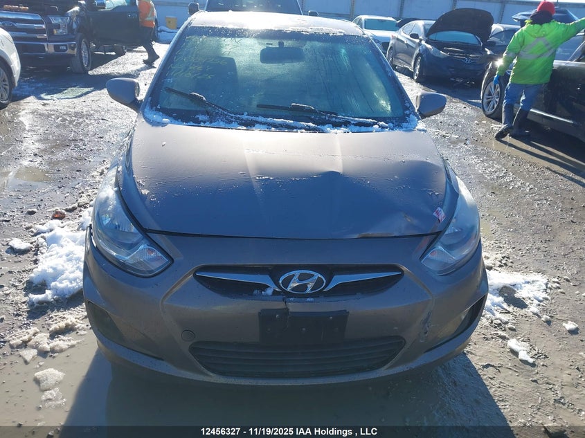 KMHCT4AE2CU084756 2012 HYUNDAI ACCENT photo no. 12