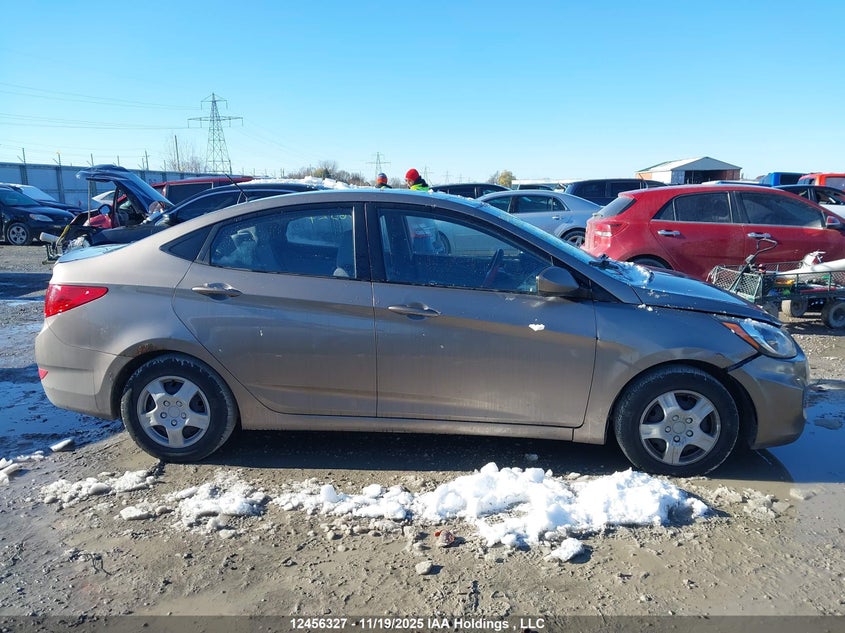 KMHCT4AE2CU084756 2012 HYUNDAI ACCENT photo no. 13