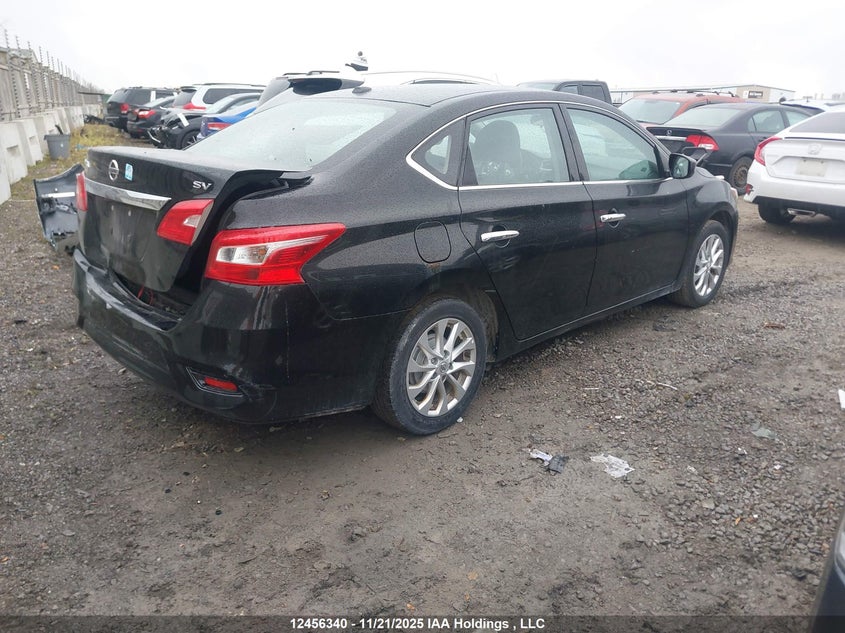 3N1AB7AP6JY256530 2018 NISSAN SENTRA photo no. 4