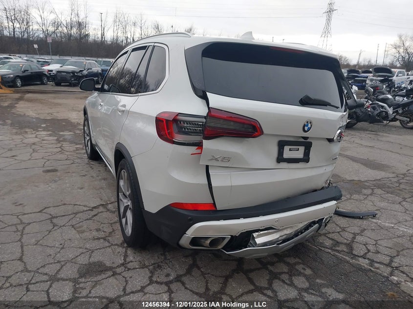 5UXCR6C5XKLL60602 2019 BMW X5 photo no. 3