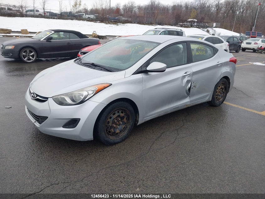 5NPDH4AE2DH269878 2013 HYUNDAI ELANTRA photo no. 2