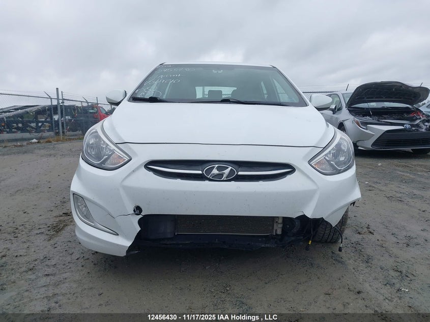 KMHCT5AE4HU309210 2017 HYUNDAI ACCENT photo no. 13
