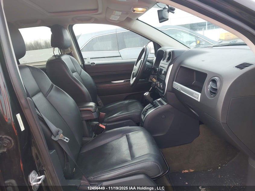 1C4NJDAB8GD762585 2016 JEEP COMPASS photo no. 5