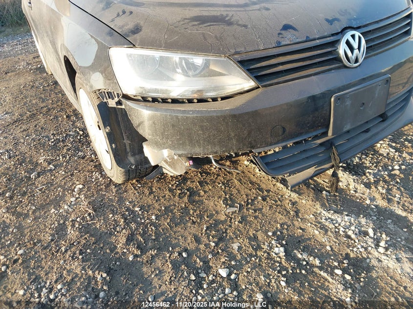 2011 Volkswagen Jetta 2.0L Trendline/2.0L Trendline+ VIN: 3VW2K7AJ5BM021653 Lot: 12456462