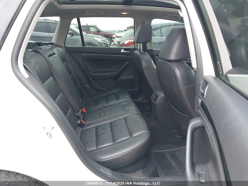 2013 Volkswagen Golf 2.0 Tdi Comfortline/2.0 Tdi Highline VIN: 3VWPL7AJ6DM631857 Lot: 12456512