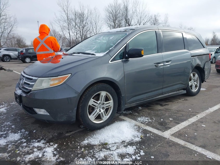 5FNRL5H91BB503023 2011 HONDA ODYSSEY photo no. 2