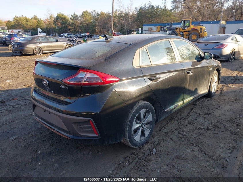KMHC85LH6HU015302 2017 HYUNDAI IONIQ photo no. 4