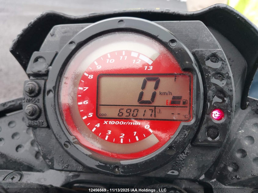 2004 Kawasaki Zr750 G VIN: JKAZRDJ124A013127 Lot: 12456569