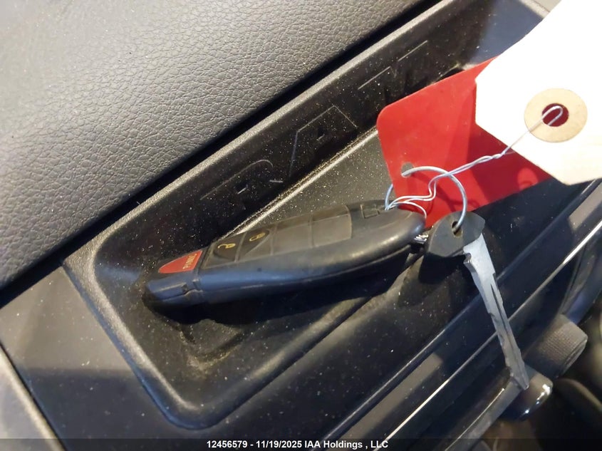 2019 Ram 1500 Classic Tradesman VIN: 1C6RR7FG9KS624453 Lot: 12456579