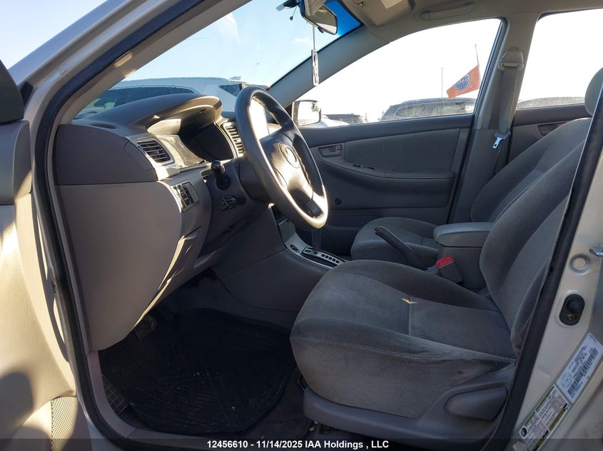 2T1BR32EX4C814497 2004 TOYOTA COROLLA photo no. 5