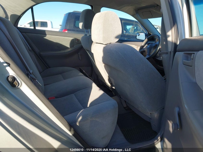 2T1BR32EX4C814497 2004 TOYOTA COROLLA photo no. 8