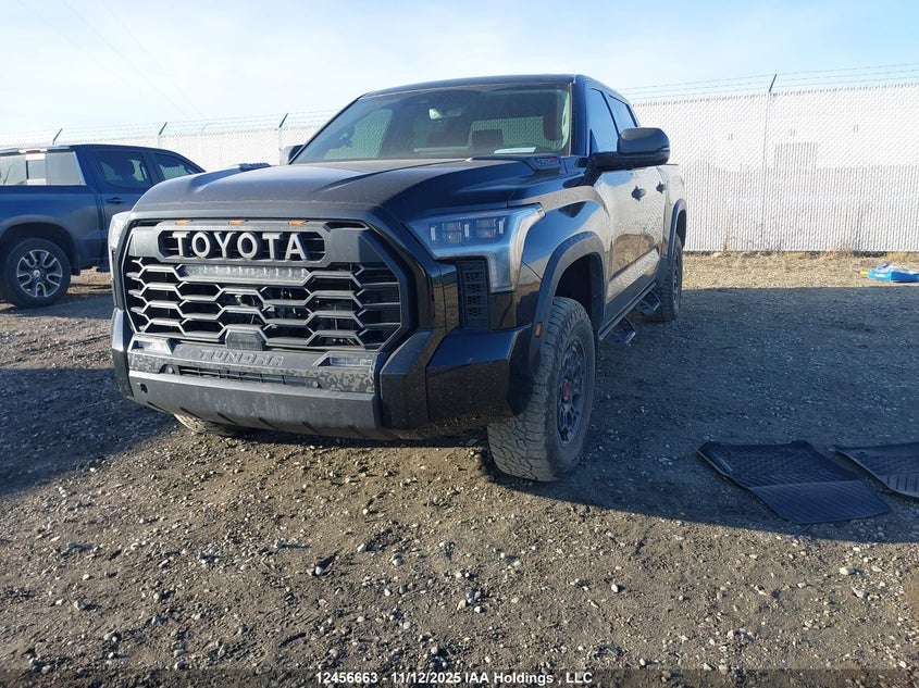 5TFPC5DBXNX003288 2022 TOYOTA TUNDRA photo no. 2