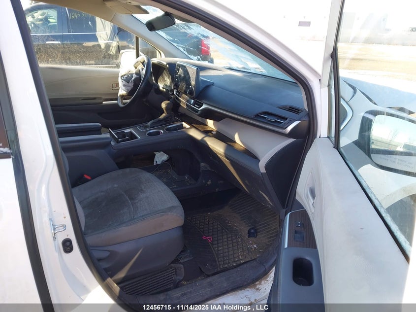 5TDGRKEC5MS073791 2021 TOYOTA SIENNA photo no. 5