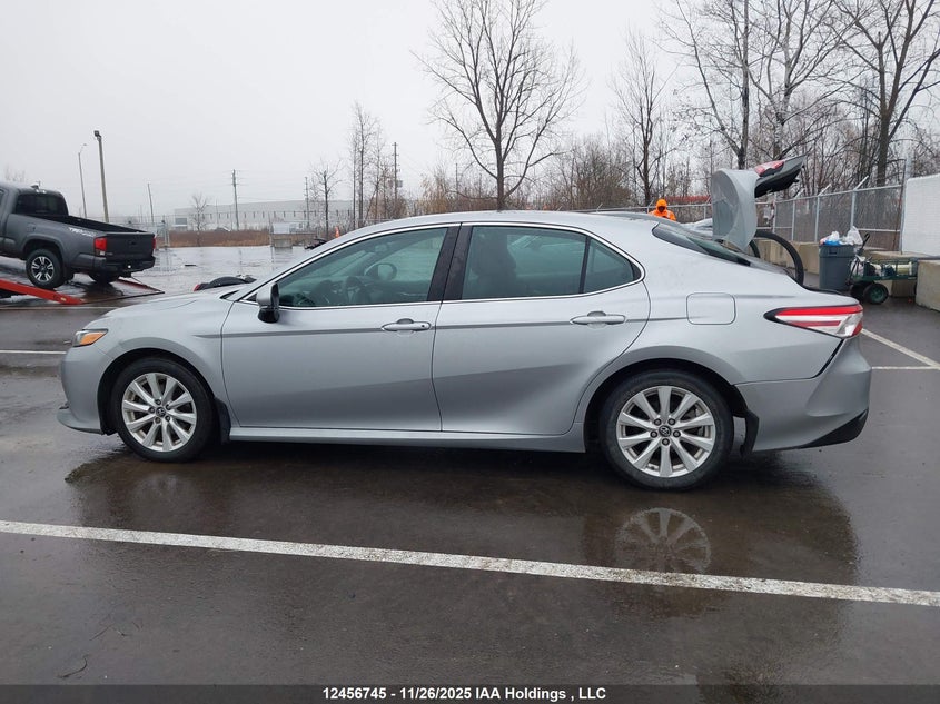 4T1B11HK2KU175889 2019 TOYOTA CAMRY photo no. 14