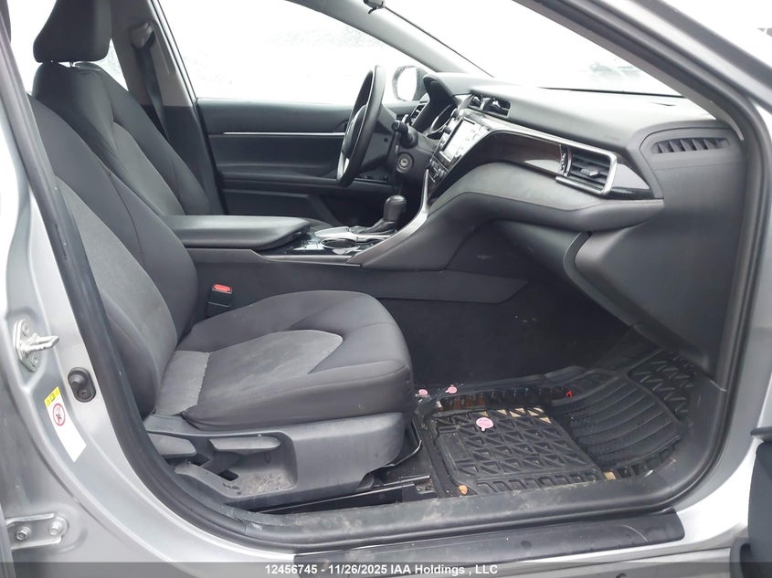 4T1B11HK2KU175889 2019 TOYOTA CAMRY photo no. 5