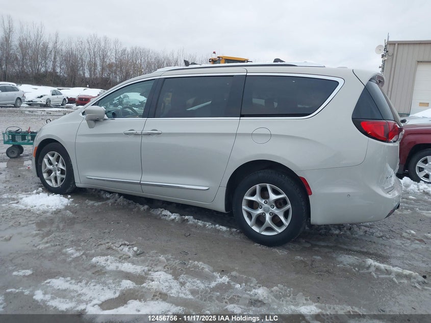2C4RC1EGXHR591739 2017 CHRYSLER PACIFICA photo no. 3