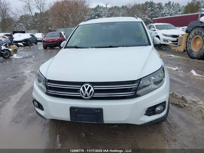 WVGKV7AX6FW520204 2015 VOLKSWAGEN TIGUAN photo no. 12